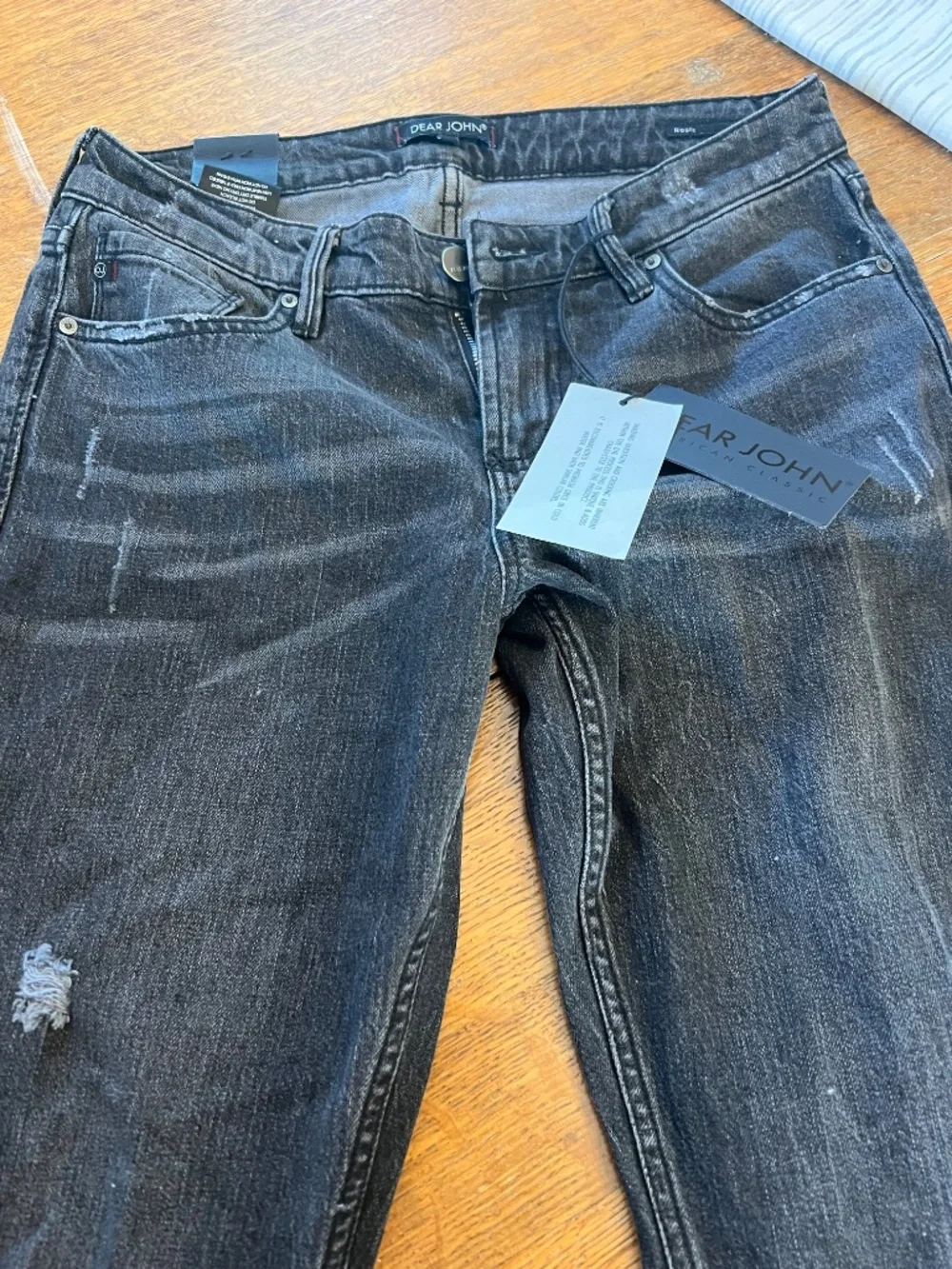 Ladies Jeans - Picture 2 of 6